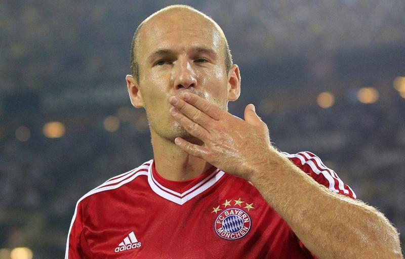 Số 5 trong top cầu thủ chạy cánh tốt nhất bóng đá -  Arjen Robben